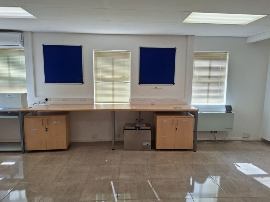 To Let Commercial Property for Rent in Brandwacht Western Cape